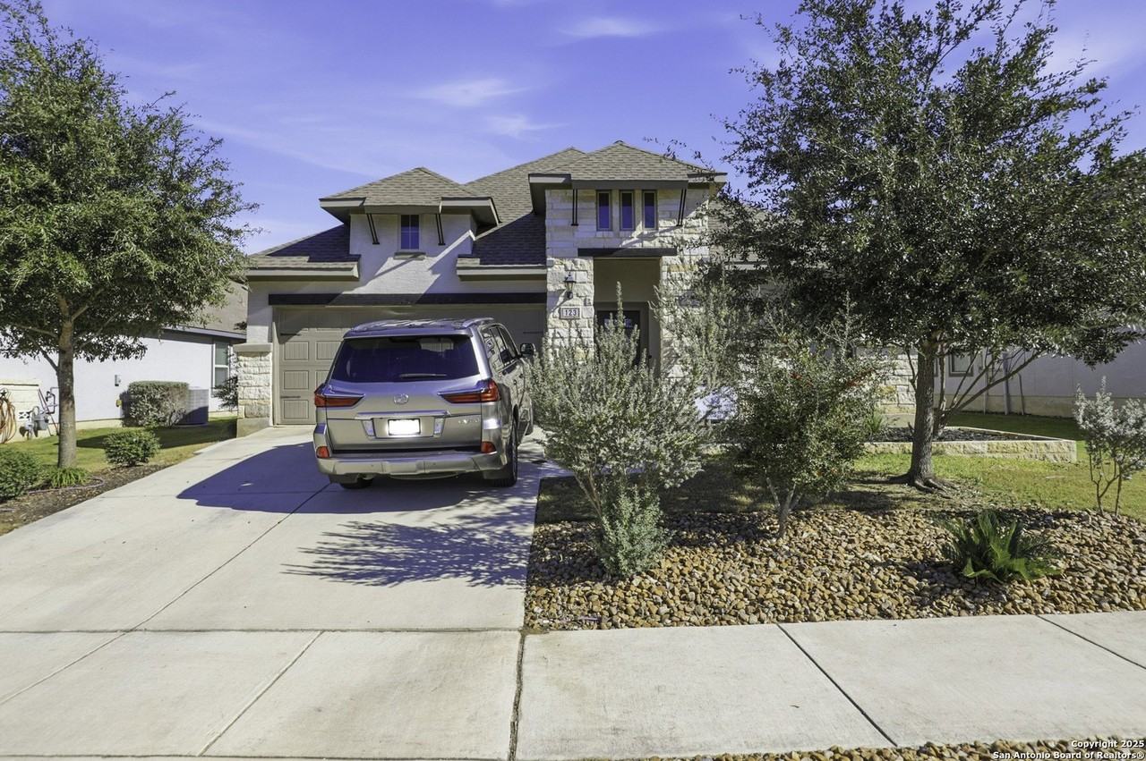 123 Escondido - Photo 5 of 30