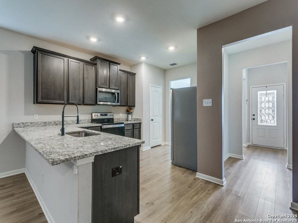 9219 Foxing Blfs - Photo 6 of 22