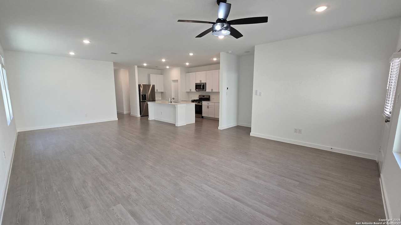 4062 Rock Mill Dm - Photo 6 of 33