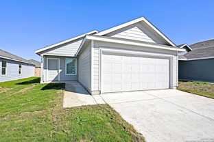 2429 Legends Crk - Photo 1 of 1