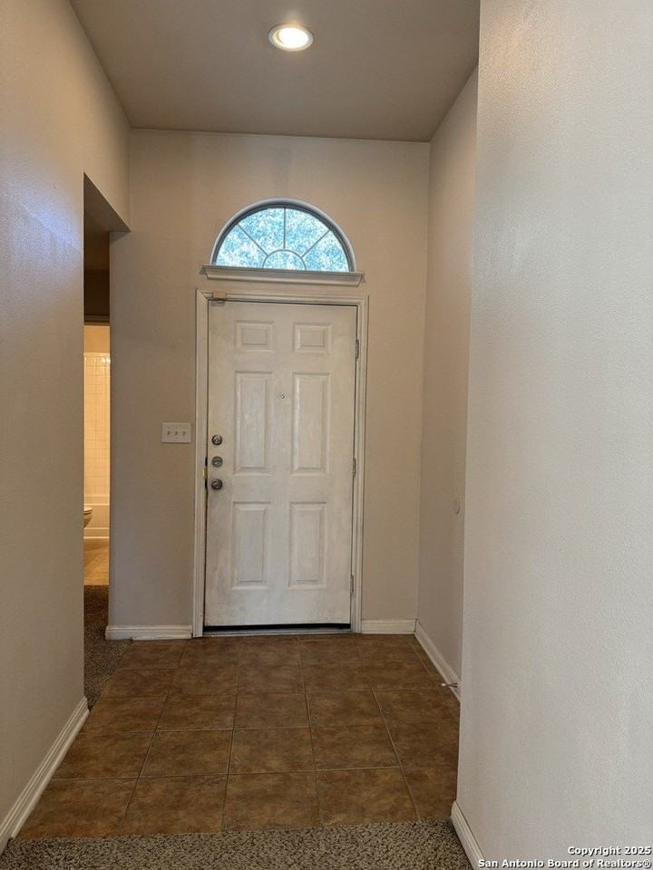 8462 Favero Cv - Photo 3 of 26