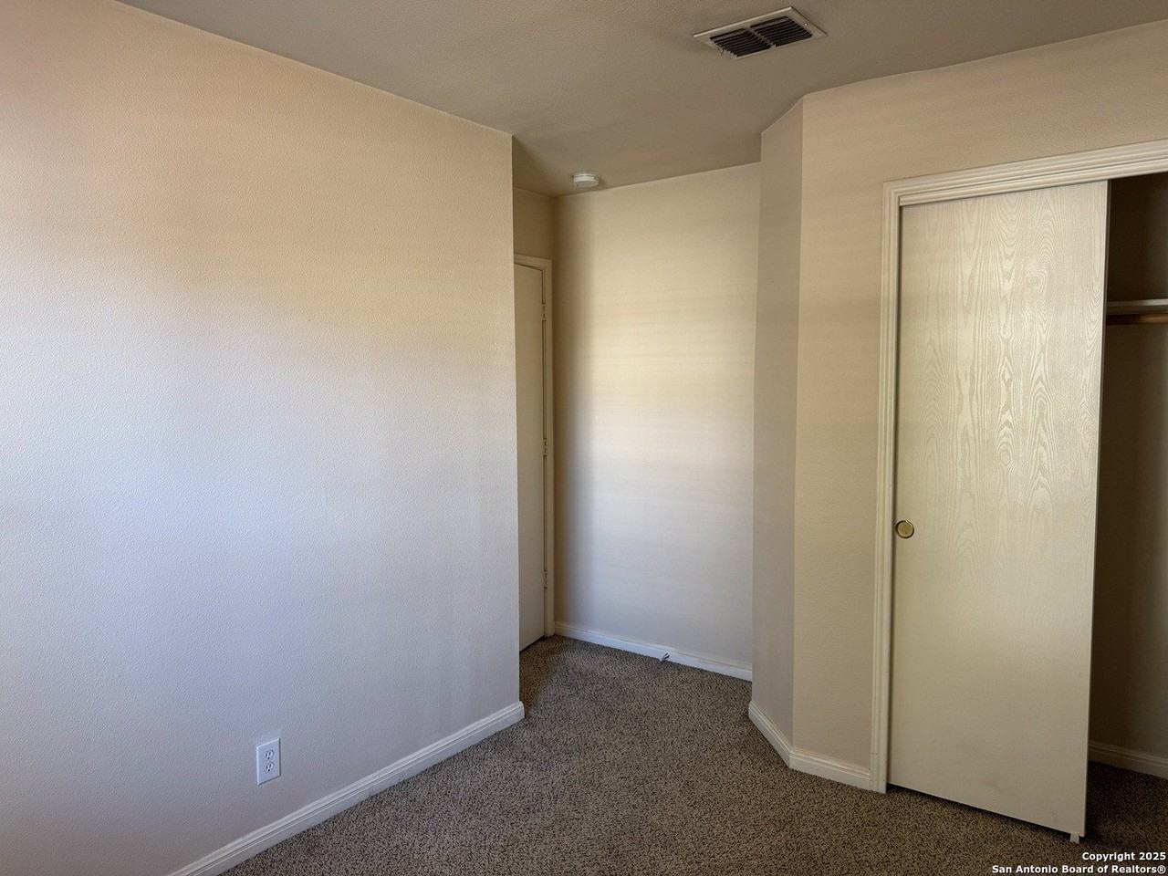 8462 Favero Cv - Photo 7 of 26