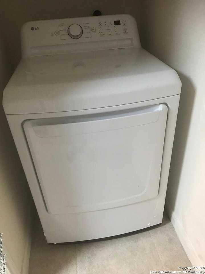 7323 Snowden Rd Apt 3108 #3108 - Photo 4 of 31