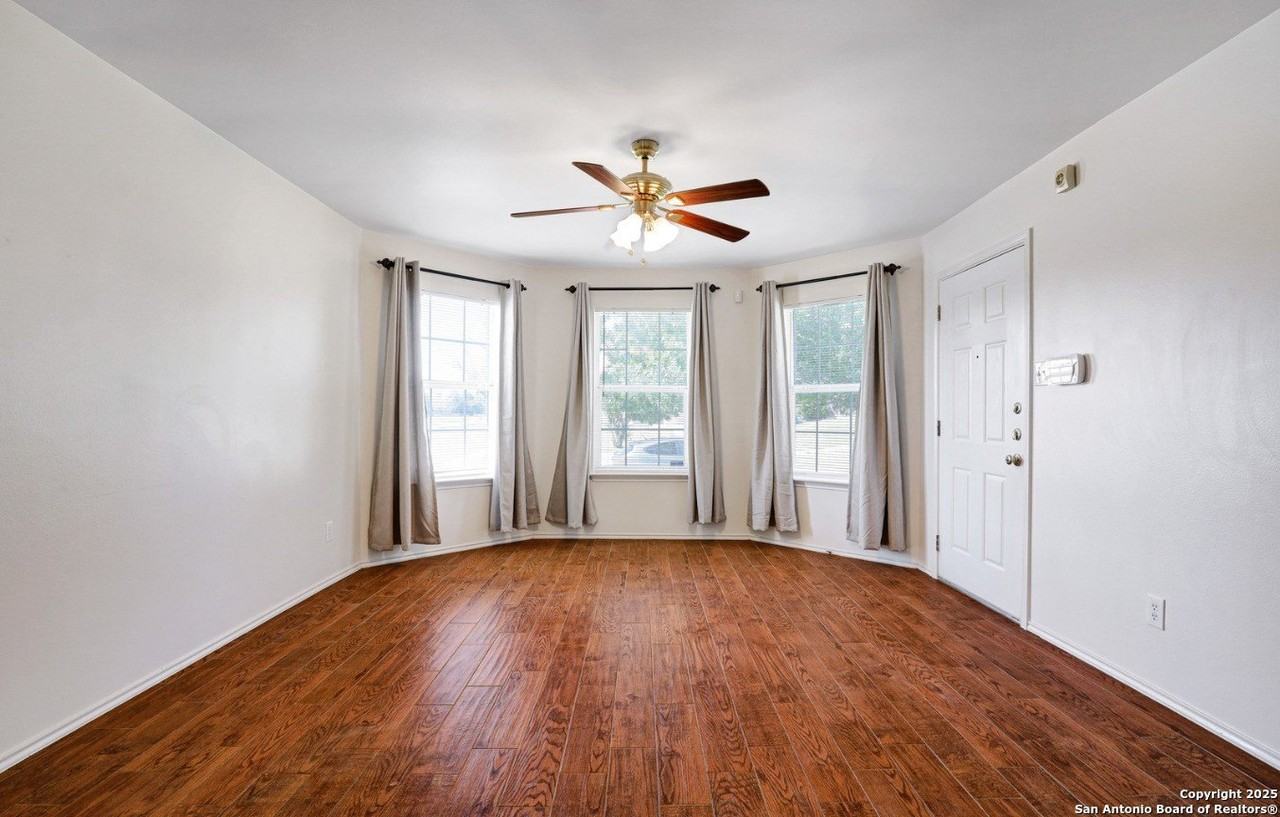 10603 N Shaenridge - Photo 3 of 24