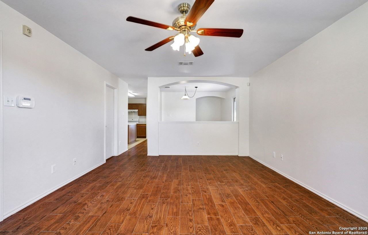 10603 N Shaenridge - Photo 4 of 24