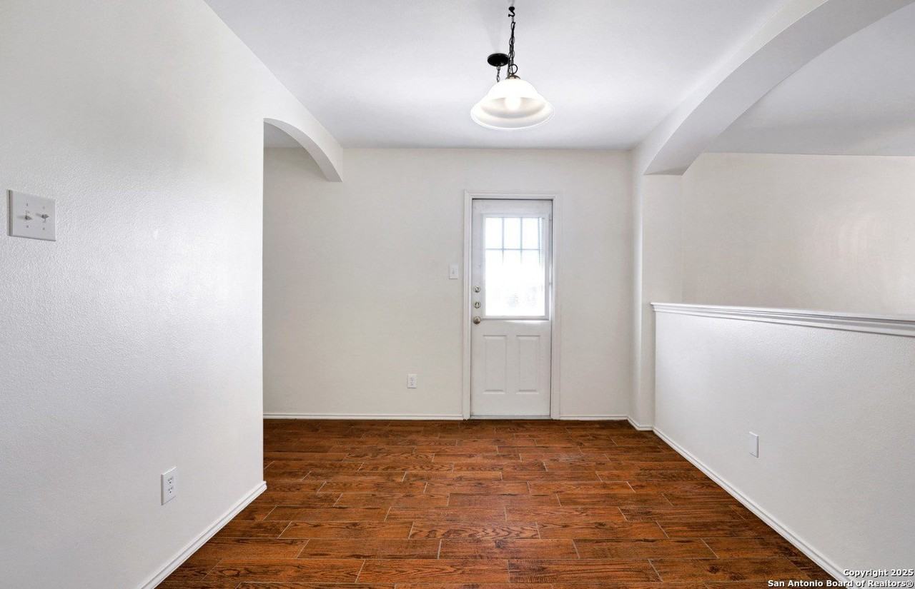 10603 N Shaenridge - Photo 7 of 24