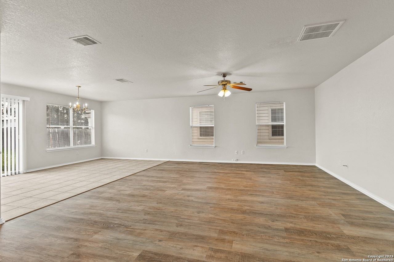 10730 Butterfly Flt - Photo 7 of 27