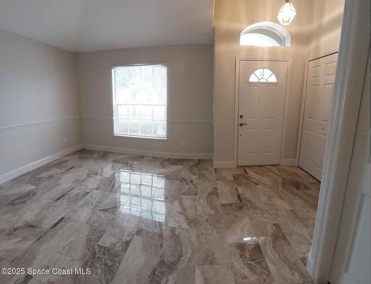 1751 Bobtail Dr - Photo 2 of 18