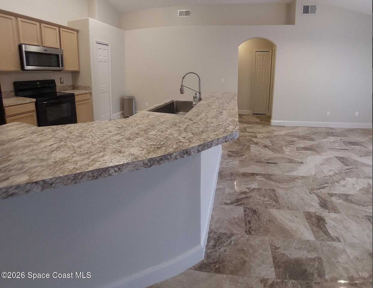 1751 Bobtail Dr - Photo 5 of 18