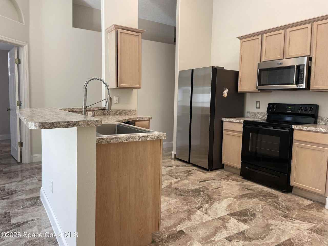 1751 Bobtail Dr - Photo 6 of 18