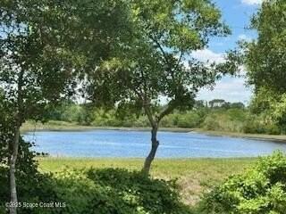 3136 Constellation Dr - Photo 5 of 28