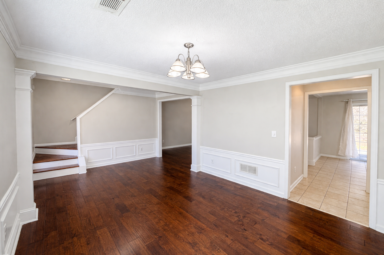 5830 Haterleigh Dr - Photo 3 of 18