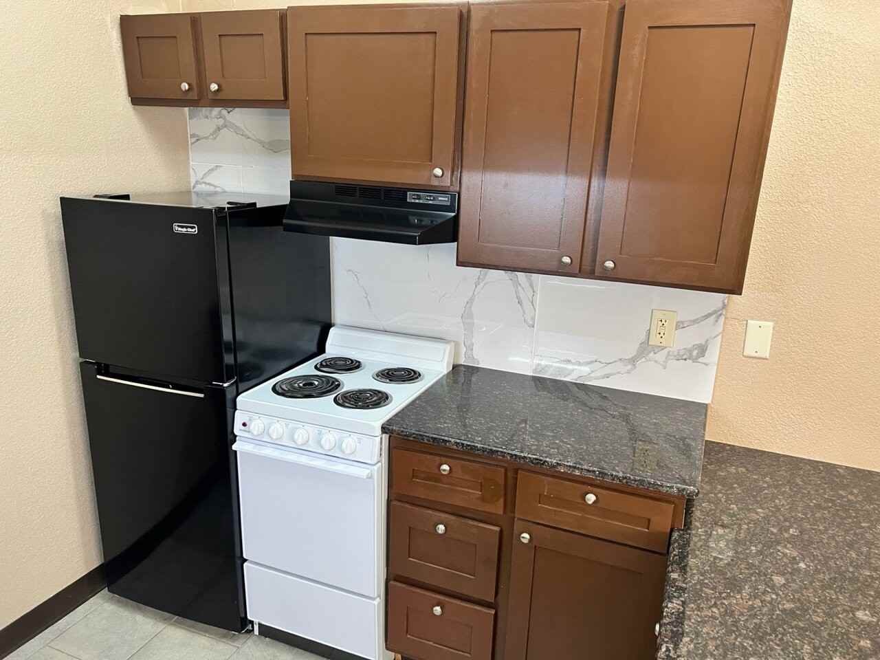 226 Cherry St - Photo 4 of 5