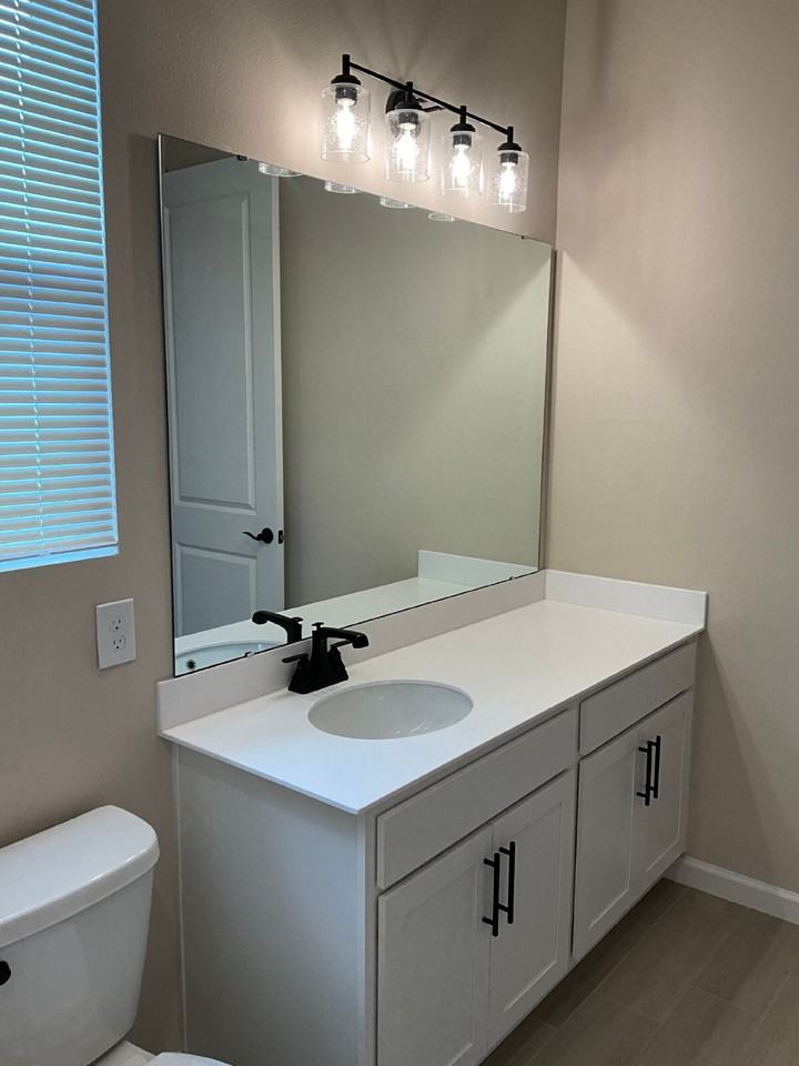 807 Ballantyne Dr - Photo 3 of 22