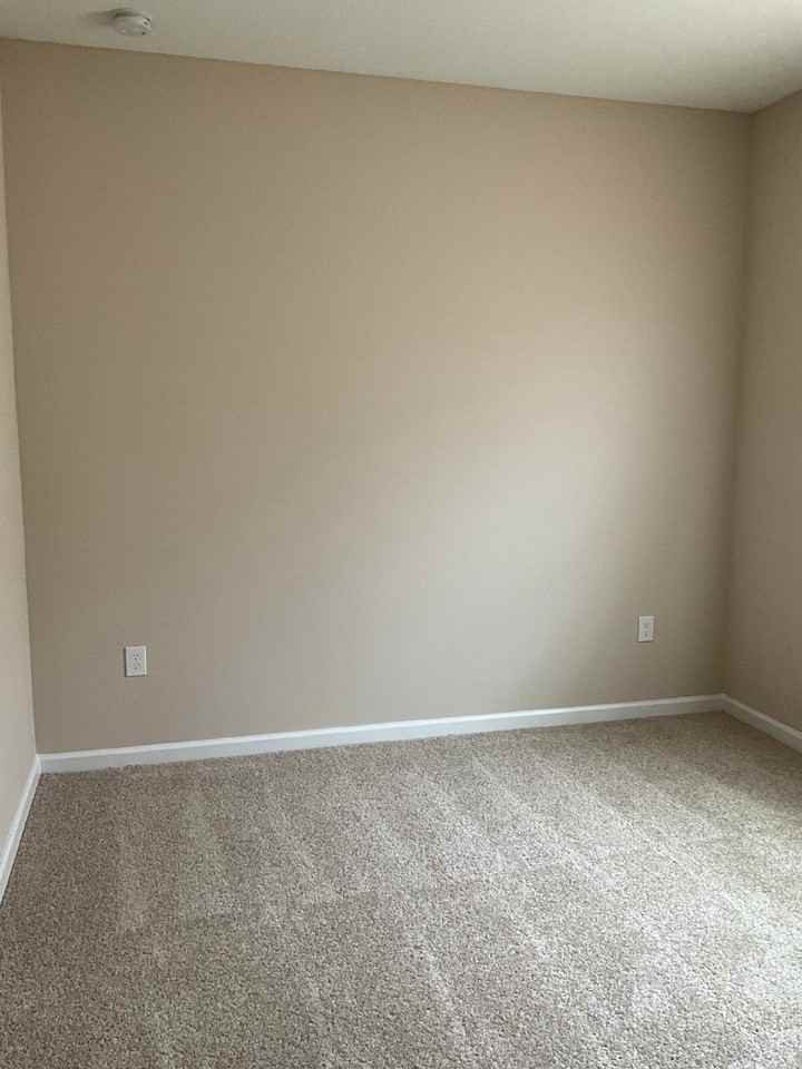 807 Ballantyne Dr - Photo 7 of 22