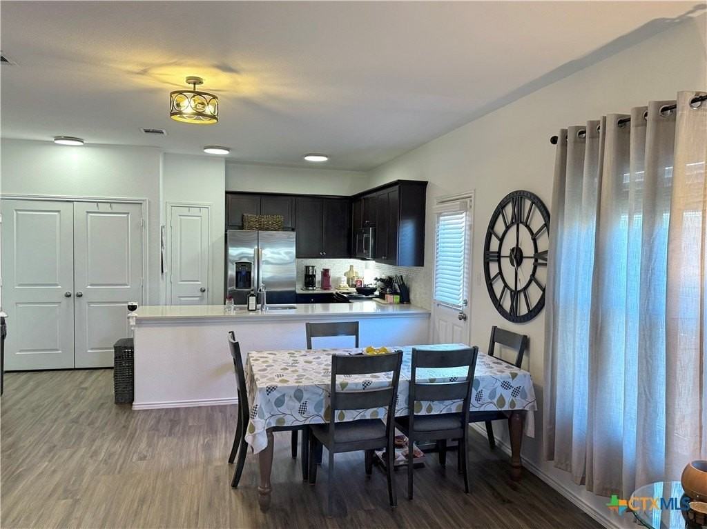 217 Barbary Coast Ln - Photo 5 of 32