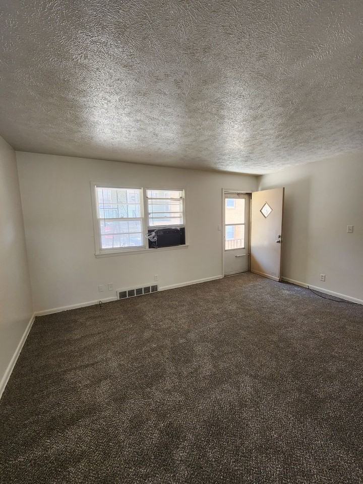 Nick - Photo 4 of 15