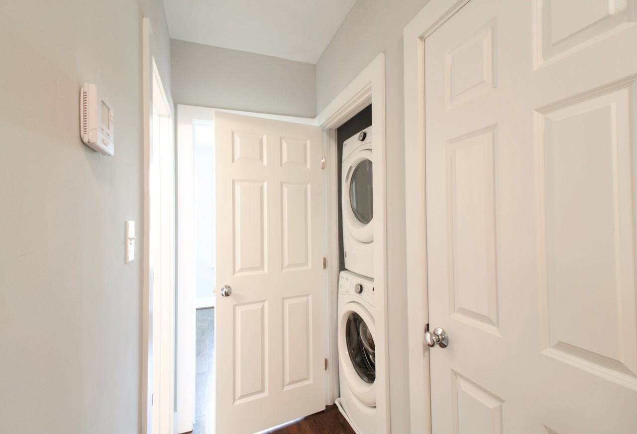 1265 Monroe St Ne - Photo 6 of 13