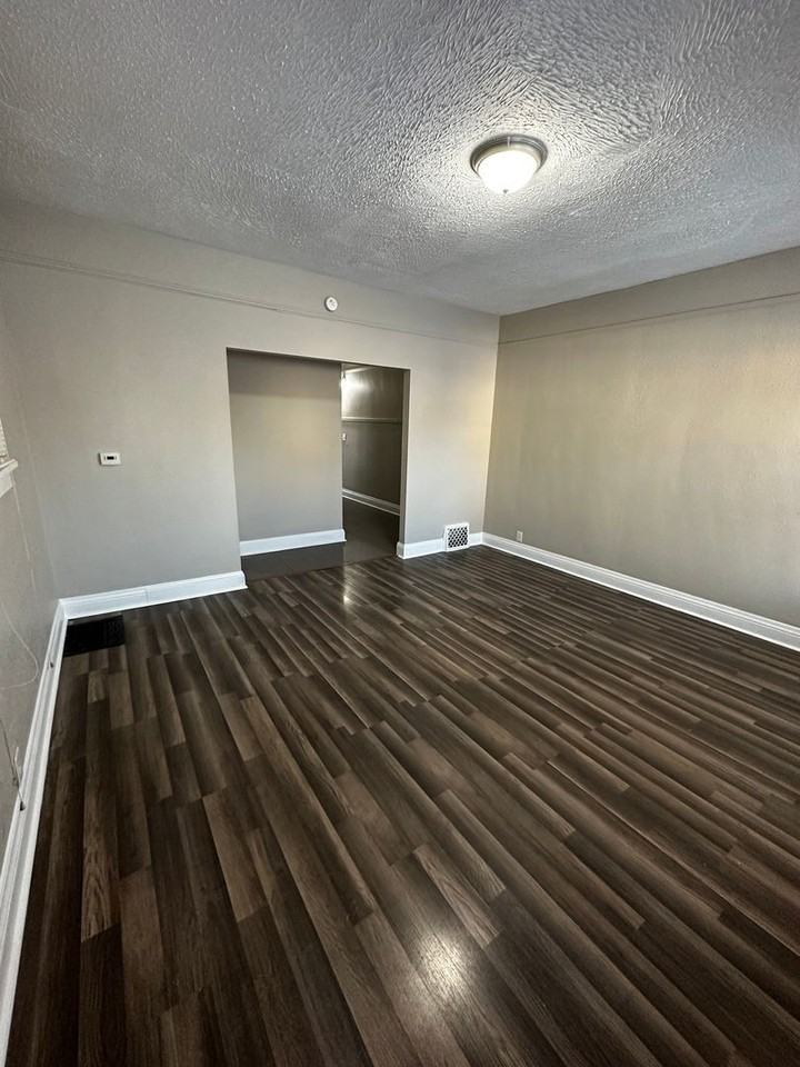 1608 12th Ave - Photo 3 of 17