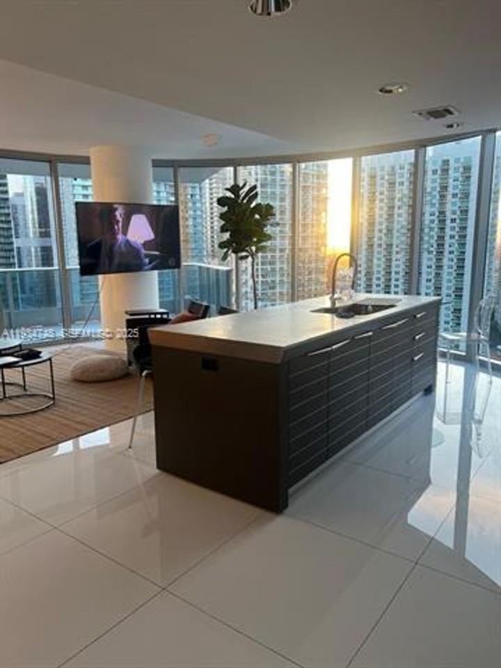 200 Biscayne Boulevard Way #3102 - Photo 5 of 21