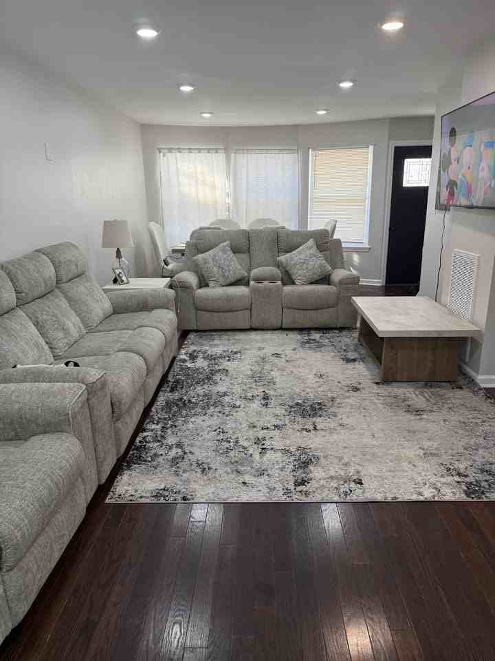 342 South 20th Street - Photo 5 of 24