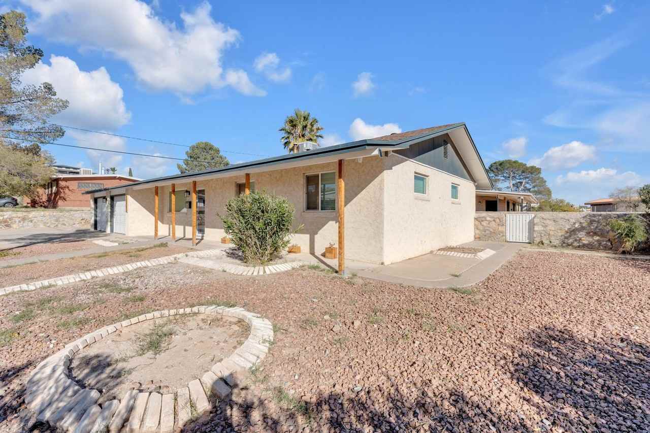 9805 Sugarberry Dr - Photo 3 of 28