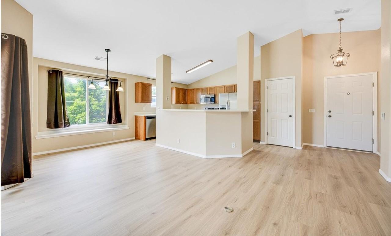 3630 Strawberry Field Grv #G - Photo 3 of 19