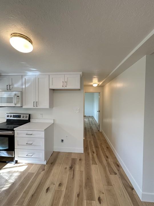 10218 E Snow Iris Way #1 - Photo 4 of 18