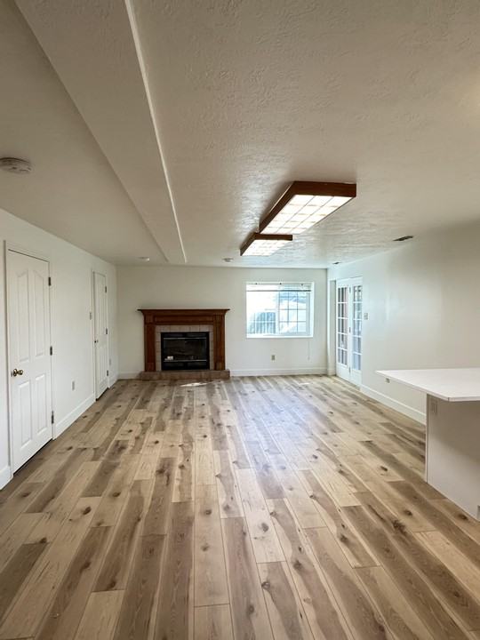 10218 E Snow Iris Way #1 - Photo 6 of 18