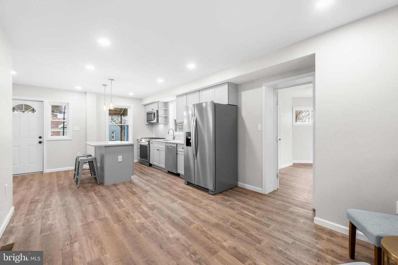 4686 A St Se - Photo 5 of 28