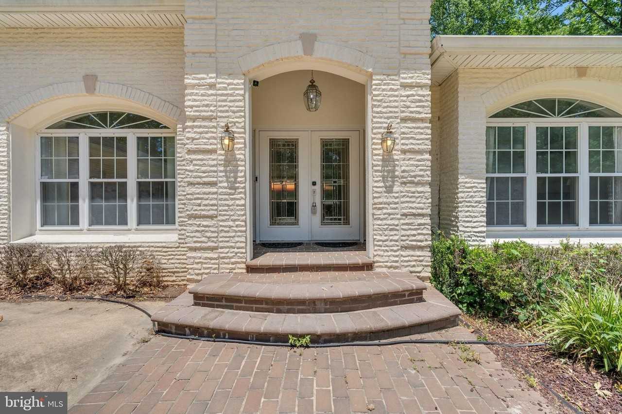 13716 Molly Berry Rd - Photo 3 of 50