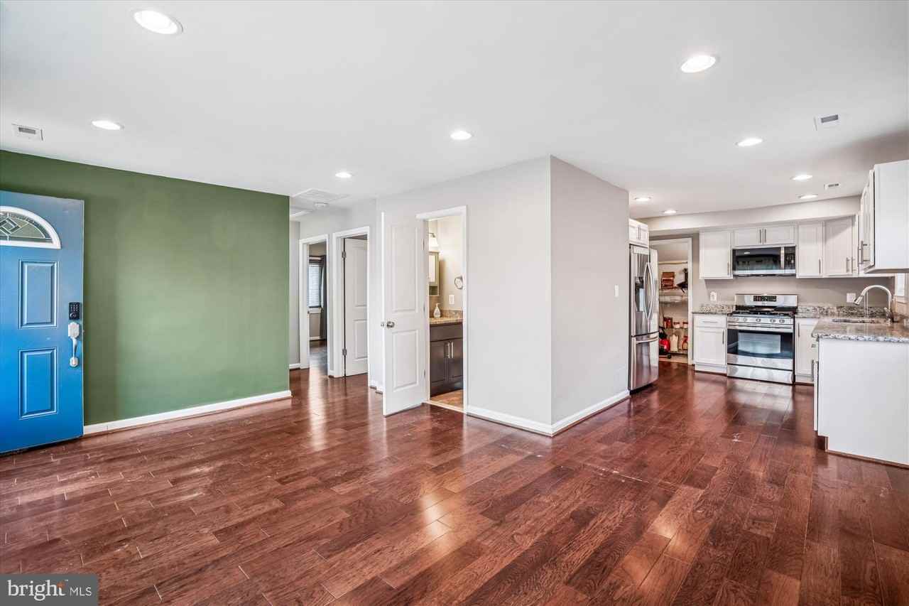 3720 Harmon Ave - Photo 6 of 27