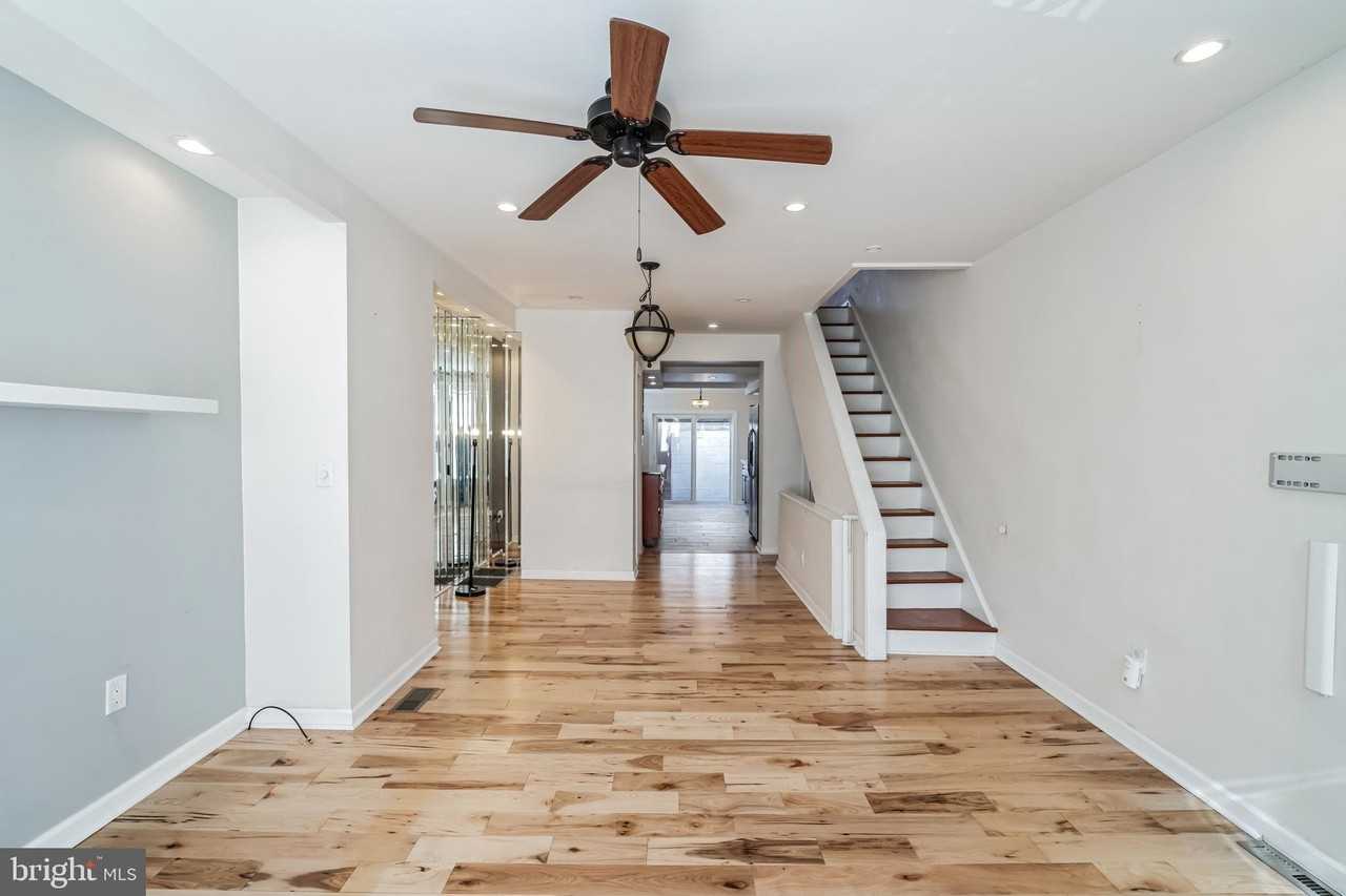 1915 Fitzgerald St - Photo 3 of 24