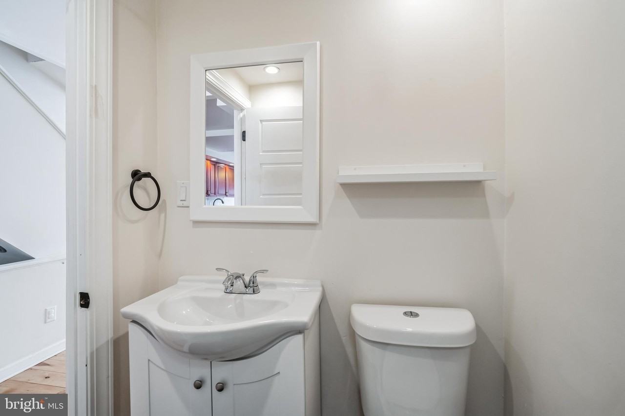 1915 Fitzgerald St - Photo 7 of 24