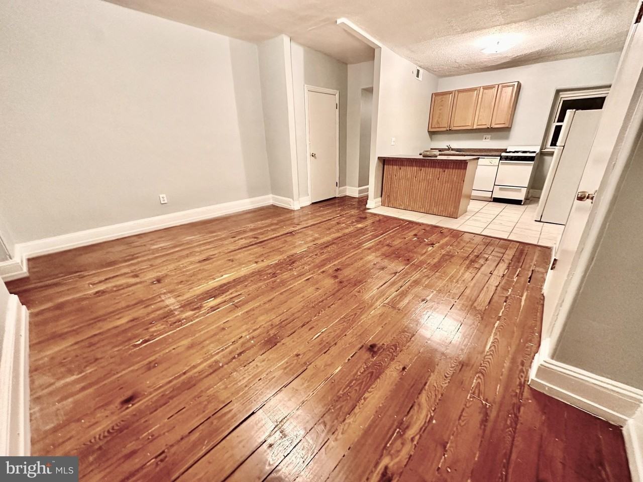 747 S 22nd St Unit 3 #3 - Photo 2 of 19