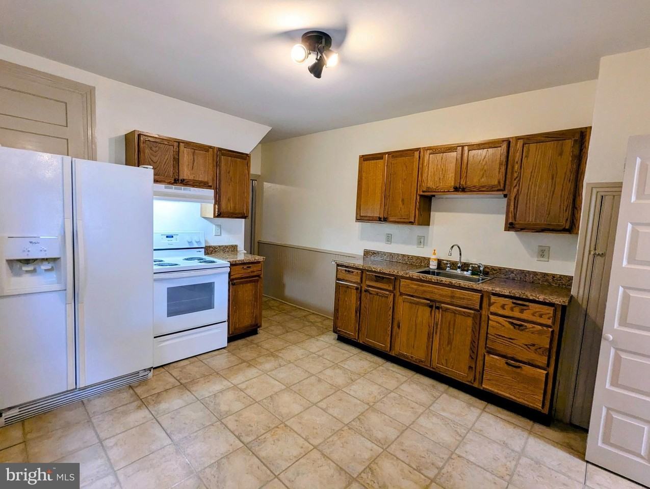 485 High St - Photo 5 of 17