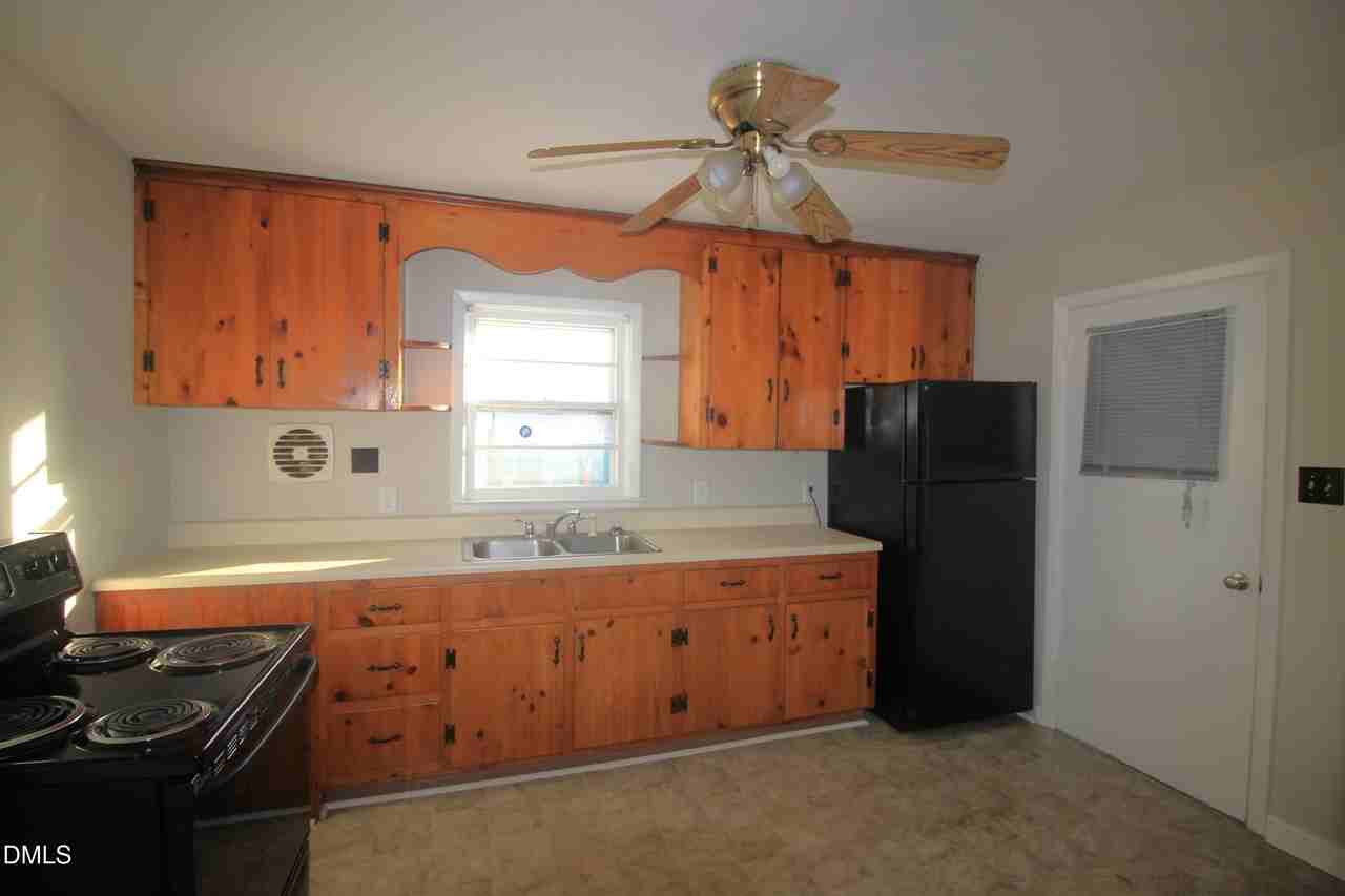 1209 Bobbitt Dr - Photo 7 of 18