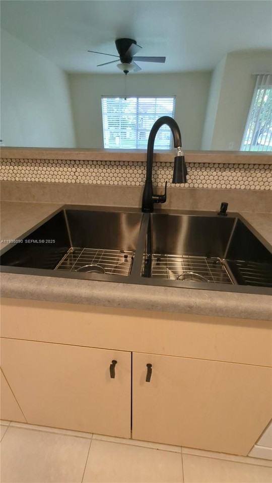 4220 San Marino Boulevard #106 - Photo 5 of 27