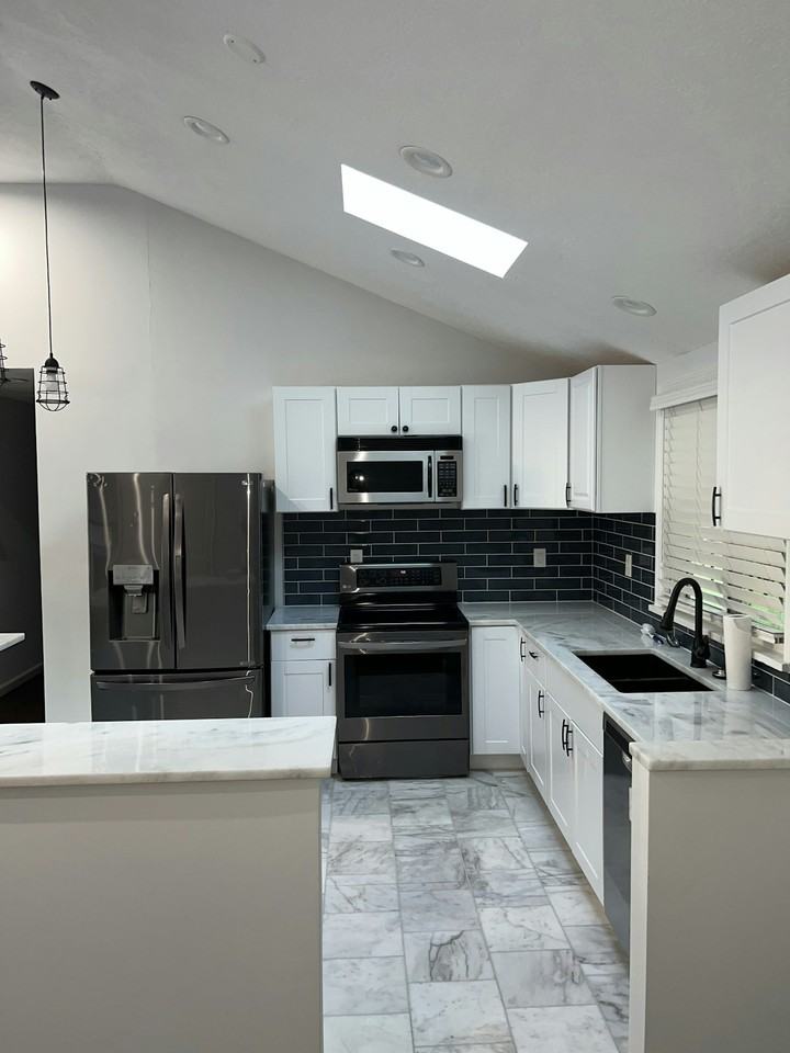 9316 Fairwood Drive - Photo 6 of 35