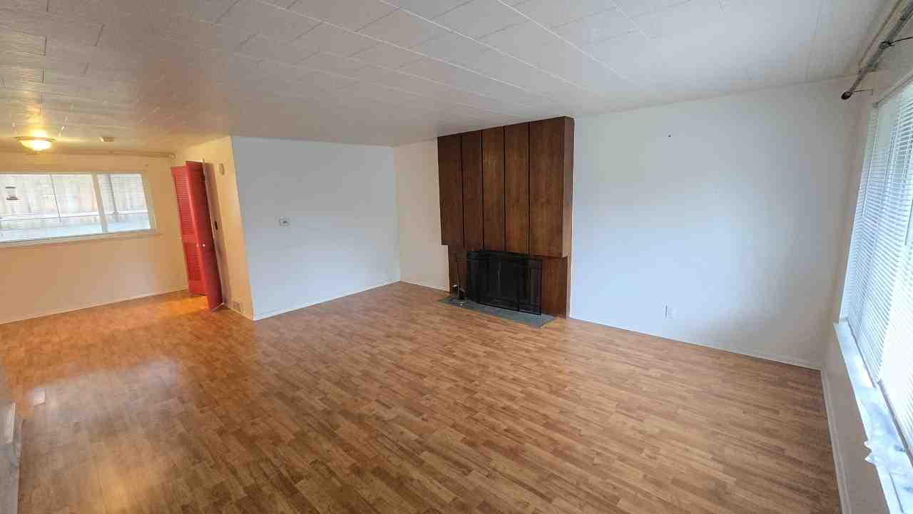 6546 25th Ave Ne #1 - Photo 2 of 23