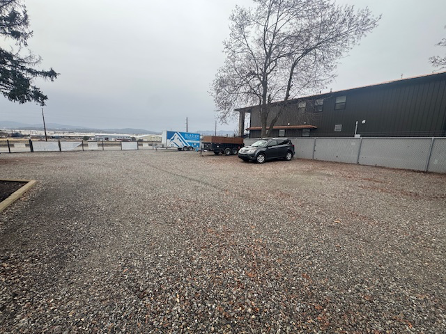 16307 E Trent Ave #B - Photo 5 of 15