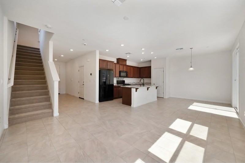 4600 Ocean Ln - Photo 4 of 26