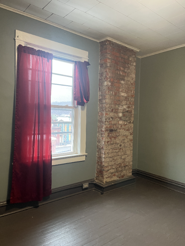 823 Market St #8 - Photo 6 of 17