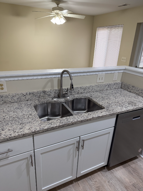 13 Citadel Dr - Photo 2 of 7