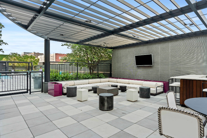 851 S Clark St - Photo 7 of 14