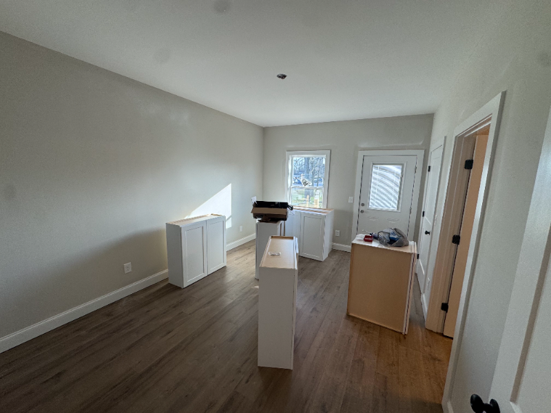 263 W Spring St - Photo 7 of 15