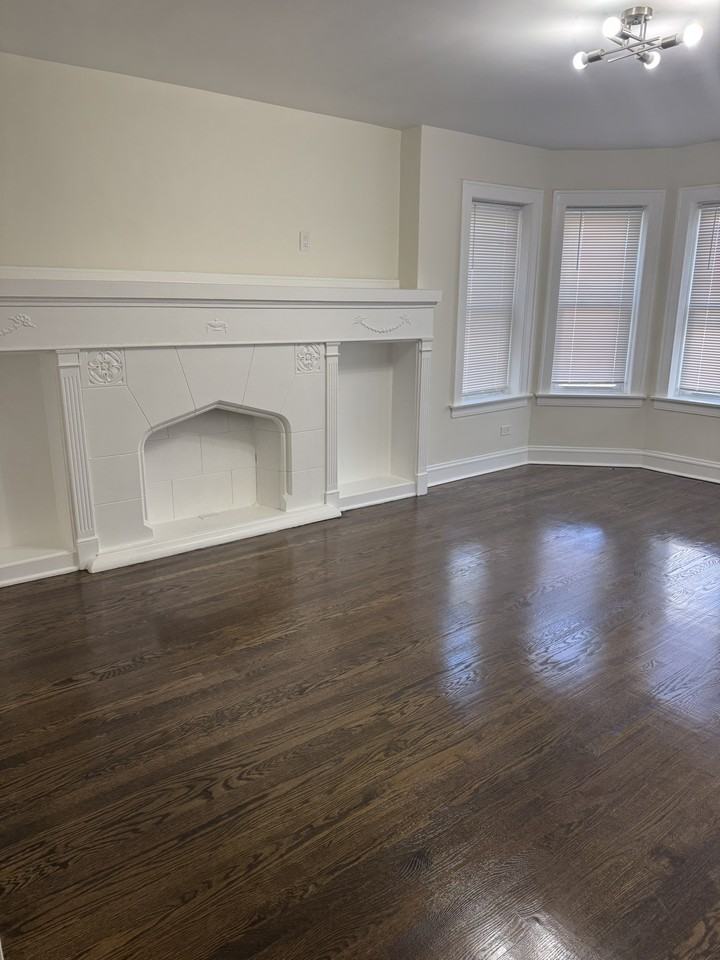 1643 E 86th Pl #1 - Photo 5 of 10