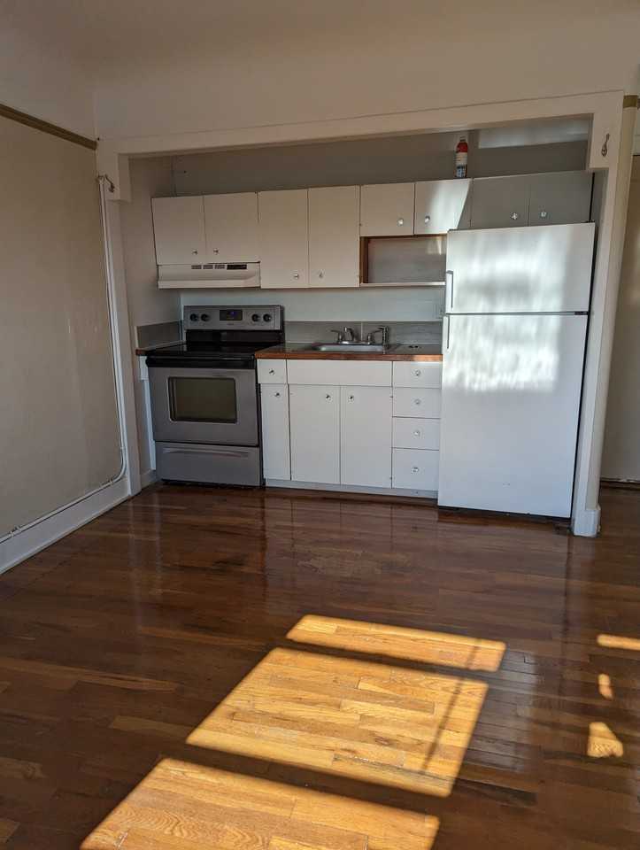 405 S 2nd St #307 - Photo 2 of 18