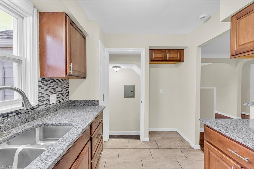 416 E 255th St #NA - Photo 6 of 23