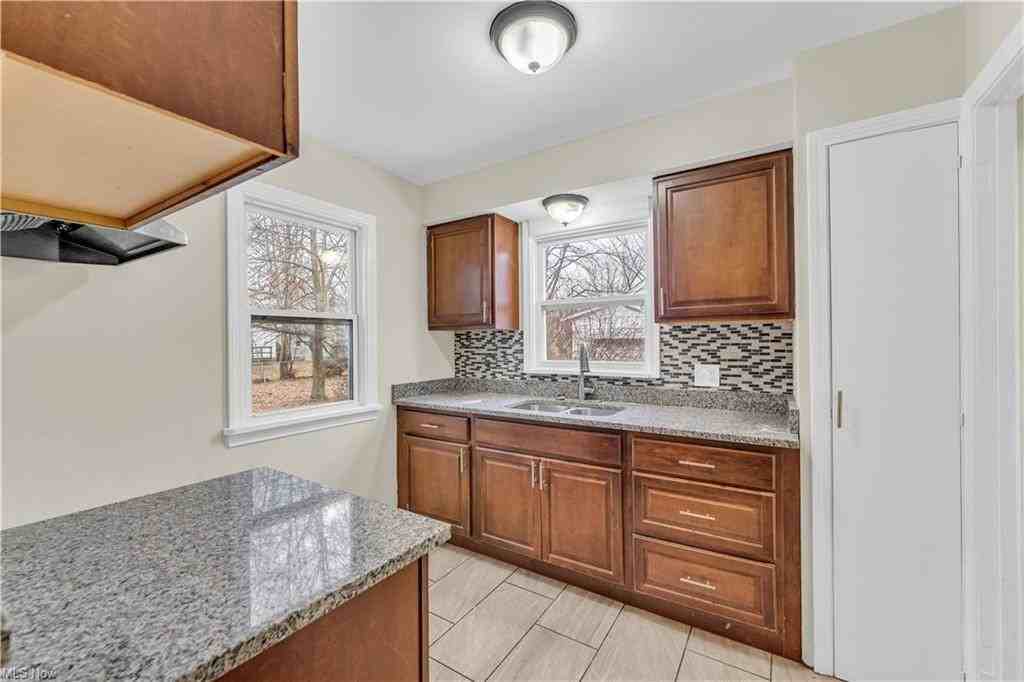 416 E 255th St #NA - Photo 7 of 23